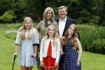 Wassenaar 8 juli 2016
Koninklijk fotouur op de Horsten met Koning Willem Alexander Koningin Maxima en de prinsessen Amalia Ariane en Alexia. Ook de honden zijn erbij.