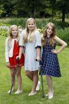 Wassenaar 8 juli 2016
Koninklijk fotouur op de Horsten met Koning Willem Alexander Koningin Maxima en de prinsessen Amalia Ariane en Alexia. Ook de honden zijn erbij.