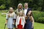 Wassenaar 8 juli 2016
Koninklijk fotouur op de Horsten met Koning Willem Alexander Koningin Maxima en de prinsessen Amalia Ariane en Alexia. Ook de honden zijn erbij.