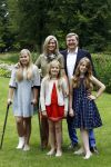 Wassenaar 8 juli 2016
Koninklijk fotouur op de Horsten met Koning Willem Alexander Koningin Maxima en de prinsessen Amalia Ariane en Alexia. Ook de honden zijn erbij.