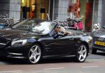 Amsterdam 23 juli 2016
 Robert jensen doet boodschappen met zijn mercedes SL 500 cabrio