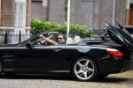Amsterdam 23 juli 2016
 Robert jensen doet boodschappen met zijn mercedes SL 500 cabrio