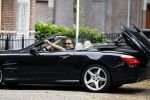 Amsterdam 23 juli 2016
 Robert jensen doet boodschappen met zijn mercedes SL 500 cabrio