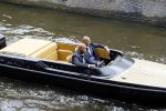 Amsterdam 11 juli 2016
Opnames the hitmans bodyguard met Samuel L Jackson. Ook een look a like van Samuel speelt mee. Opnames vomnden plaats op de grachten van amsterdam.