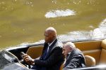 Amsterdam 11 juli 2016
Opnames the hitmans bodyguard met Samuel L Jackson. Ook een look a like van Samuel speelt mee. Opnames vomnden plaats op de grachten van amsterdam.