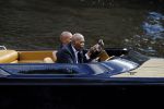 Amsterdam 11 juli 2016
Opnames the hitmans bodyguard met Samuel L Jackson. Ook een look a like van Samuel speelt mee. Opnames vomnden plaats op de grachten van amsterdam.