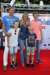 Amsterdam 17 juli 2016
Premiere huisdiergeheimen in Pathe arena. sandra Ysbrandy met man en kinderen