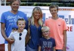Amsterdam 17 juli 2016
Premiere huisdiergeheimen in Pathe arena. sandra Ysbrandy met man en kinderen