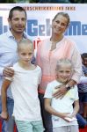 Amsterdam 17 juli 2016
Premiere huisdiergeheimen in Pathe arena. Sebastiaan Bleekemolen met gezin