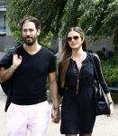 Amsterdam Schiphol 7 juli 2016
Sylvia Geersen voor het eerst met haar man Rogelio Castro Martinez in Nederland.