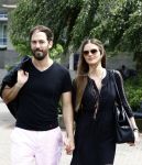 Amsterdam Schiphol 7 juli 2016
Sylvia Geersen voor het eerst met haar man Rogelio Castro Martinez in Nederland.