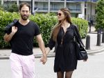 Amsterdam Schiphol 7 juli 2016
Sylvia Geersen voor het eerst met haar man Rogelio Castro Martinez in Nederland.