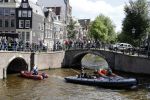 Amsterdam 11 juli 2016
Opnames the hitmans bodyguard met Samuel L Jackson. Ook een look a like van Samuel speelt mee. Opnames vomnden plaats op de grachten van amsterdam.