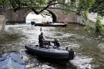 Amsterdam 11 juli 2016
Opnames the hitmans bodyguard met Samuel L Jackson. Ook een look a like van Samuel speelt mee. Opnames vomnden plaats op de grachten van amsterdam.