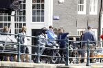 Amsterdam 11 juli 2016
Opnames the hitmans bodyguard met Samuel L Jackson. Ook een look a like van Samuel speelt mee. Opnames vomnden plaats op de grachten van amsterdam.