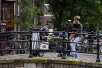Amsterdam 11 juli 2016
Opnames the hitmans bodyguard met Samuel L Jackson. Ook een look a like van Samuel speelt mee. Opnames vomnden plaats op de grachten van amsterdam.
