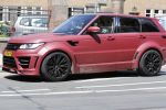 Amsterdam 6 juli 2016 
Tonny Vilhena in zijn range rover sport aan het winkelen in amsterdam zuid