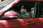 Amsterdam 6 juli 2016 
Tonny Vilhena in zijn range rover sport aan het winkelen in amsterdam zuid