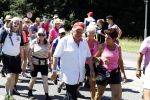 Wijchen 20 juli 2017
Willibrorf Frequin loopt de 100e vierdaagse van Nijmegen. Zijn vriendin Gesina stond naast de kant met drank en hapjes. Willibrord moest met veel fans op de foto. dag 2