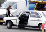 Amsterdam 15 juli 2016
Isa Hoes heeft problemen met haar auto/mercedes en wordt geholpen door de ANWB