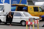 Amsterdam 15 juli 2016
Isa Hoes heeft problemen met haar auto/mercedes en wordt geholpen door de ANWB