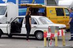 Amsterdam 15 juli 2016
Isa Hoes heeft problemen met haar auto/mercedes en wordt geholpen door de ANWB