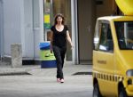 Amsterdam 15 juli 2016
Isa Hoes heeft problemen met haar auto/mercedes en wordt geholpen door de ANWB