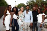 ibiza 23 juni 2017
Opening restarant club Xaxa van EWesley Sneijder en zijn vrouw Yolanthe Sneijder Cabau op eht strand van Cala Tarida. Jeremain Lens met vriendin Daisy en familie