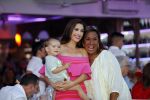 ibiza 23 juni 2017
Opening restarant club Xaxa van EWesley Sneijder en zijn vrouw Yolanthe Sneijder Cabau op eht strand van Cala Tarida.. yolanthe met zoon Xess Xava en Patty Brard