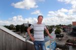 Harlingen, 25 Juni 2017
Piet Paulusma zijn huis en met zijn dochters en in aktie