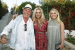 ibiza 23 juni 2017
Opening restarant club Xaxa van EWesley Sneijder en zijn vrouw Yolanthe Sneijder Cabau op eht strand van Cala Tarida. Sonja Bakker en haar man Jan Reus