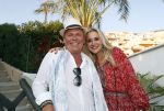 ibiza 23 juni 2017
Opening restarant club Xaxa van EWesley Sneijder en zijn vrouw Yolanthe Sneijder Cabau op eht strand van Cala Tarida. Sonja Bakker en haar man Jan Reus