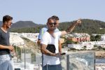 ibiza 23 juni 2017
Opening restarant club Xaxa van EWesley Sneijder en zijn vrouw Yolanthe Sneijder Cabau op eht strand van Cala Tarida.