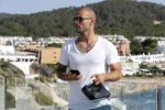 ibiza 23 juni 2017
Opening restarant club Xaxa van EWesley Sneijder en zijn vrouw Yolanthe Sneijder Cabau op eht strand van Cala Tarida.
