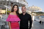 ibiza 23 juni 2017
Opening restarant club Xaxa van EWesley Sneijder en zijn vrouw Yolanthe Sneijder Cabau op eht strand van Cala Tarida.
