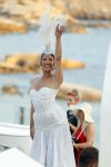 ibiza 23 juni 2017
Opening restarant club Xaxa van EWesley Sneijder en zijn vrouw Yolanthe Sneijder Cabau op eht strand van Cala Tarida.