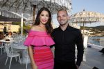 ibiza 23 juni 2017
Opening restarant club Xaxa van EWesley Sneijder en zijn vrouw Yolanthe Sneijder Cabau op eht strand van Cala Tarida.