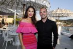 ibiza 23 juni 2017
Opening restarant club Xaxa van EWesley Sneijder en zijn vrouw Yolanthe Sneijder Cabau op eht strand van Cala Tarida.