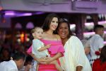 ibiza 23 juni 2017
Opening restarant club Xaxa van EWesley Sneijder en zijn vrouw Yolanthe Sneijder Cabau op eht strand van Cala Tarida.. yolanthe met zoon Xess Xava en Patty Brard