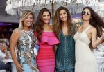 ibiza 23 juni 2017
Opening restarant club Xaxa van EWesley Sneijder en zijn vrouw Yolanthe Sneijder Cabau op eht strand van Cala Tarida.