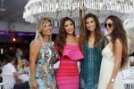 ibiza 23 juni 2017
Opening restarant club Xaxa van EWesley Sneijder en zijn vrouw Yolanthe Sneijder Cabau op eht strand van Cala Tarida.
