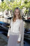 Amsterdam 29 juni 2018
Alwien Tulner met een kennis op de grachten van Amsterdam.