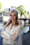 Amsterdam 29 juni 2018
Alwien Tulner met een kennis op de grachten van Amsterdam.