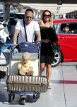 Marbella 26 juli 2018
Andre Hazes en zijn vriendin Monique en zoontje Dre vieren vakantie met Monique haar ouders in een villa van vrienden