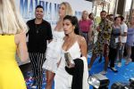Amsterdam 17 juli 2018
Premiere Mamma mia in Tuschinski. Anna Nooshin en Jessie Jazz Vuijk
