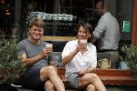 Amsterdam 22 juli 2018
Beau v Erven Dorens en zijn vrouw Selly drinken koffietje op de utrechtsestraat.