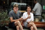 Amsterdam 22 juli 2018
Beau v Erven Dorens en zijn vrouw Selly drinken koffietje op de utrechtsestraat.