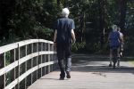 Maarssen Blaricum 7 juli 2018
Berend Boudewijn gaat wandelen bij de Maarsenveense Plassen en daarna rijdt hij naar het Ter Gooi ziekenhuis waar hij zijn vrouw Martine Bijl ophaalt. Daarna gaan ze lunchen bij restaurant de Goede Gooijer.