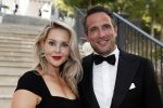Mallorca 29 juni 2018
Iris van den Ende (1989) en Vincent Biekman (1981) zijn zaterdag 30 juni 2018 â€™sÂ middags in het huwelijk getreden, in aanwezigheid van familie en vrienden. Ze werden getrouwd door Dennis, de neef van Vincent Biekman.  
Iris en Vincent zijn twee weken geleden, op 16 juni 2018, in Amsterdam voor de wet getrouwd. 
De getuigen van Iris waren vriendin Madeline en haar broer Vincent. Voor Vincent getuigden zijn twee oudste vrienden Eli en Jermaine. 
De bruidsjurk van Iris werd ontworpen door Armani PrivÃ©. Joop en Janine v d Ende waren natuurlijk aanwezig op deze prachtige dag. Chantal Janzen met haar man Marco Geeratz