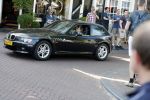 Amsterdam 29 juni 2018
Connie Palmen op weg naar haar BMW Z3 uit 1999.